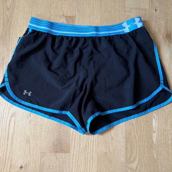 Under Armour HeatGear Perfect Pace Running Shorts Women S Black Blue Athleisure - Picture 1 of 3